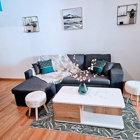 Spacieux Et Charmant Appartement De 47 M2 Charleville-Mézières Extérieur photo